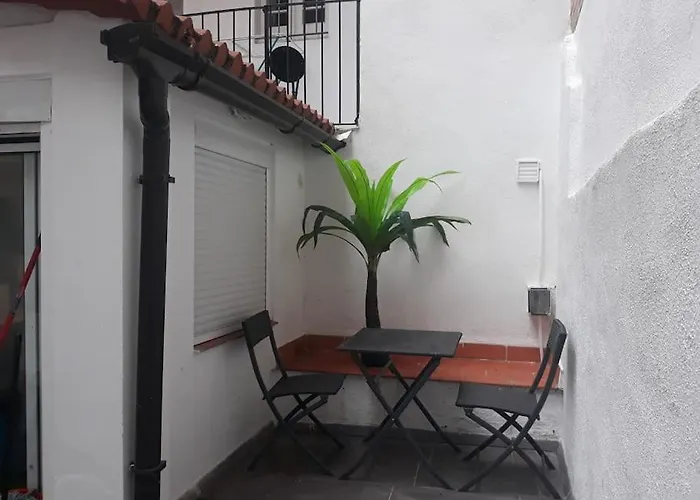 Cozy Apartment With Terrace Ariqus City