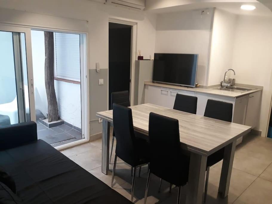 Cozy With Terrace Ariqus * L'Hospitalet de Llobregat